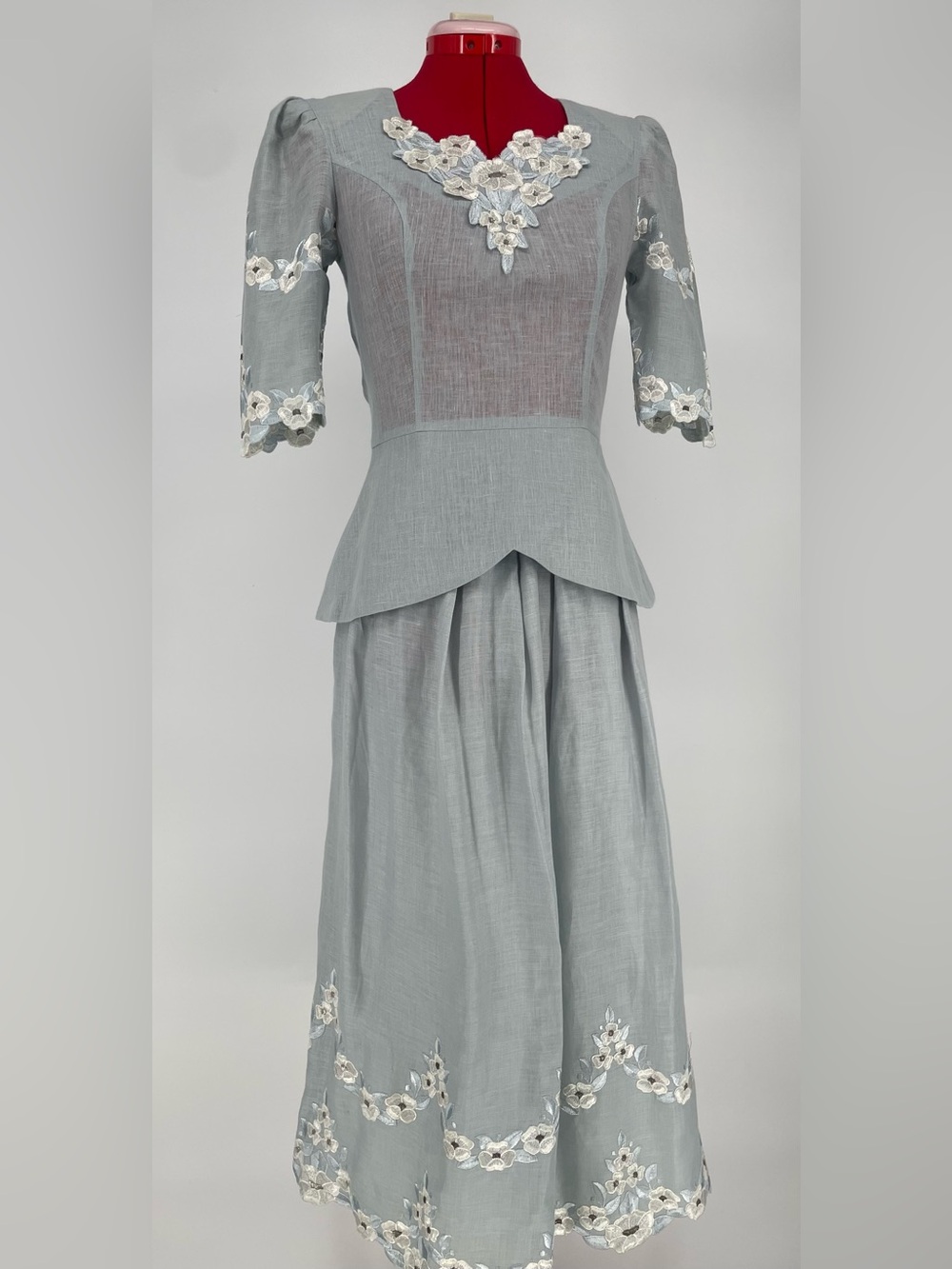 100% Linen 80s Slate Gray Blue 2 Piece Skirt Set Cottagecore Floral Embroidery